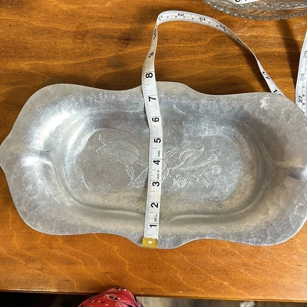 Vintage farberware wrought aluminum embossed floral leaves pre owned.